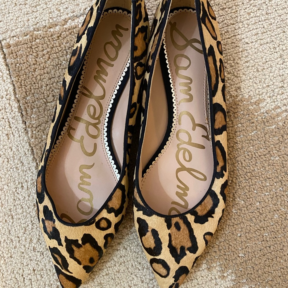 Excellent condition sz 10 Sam Edelman cheetah / leopard flats